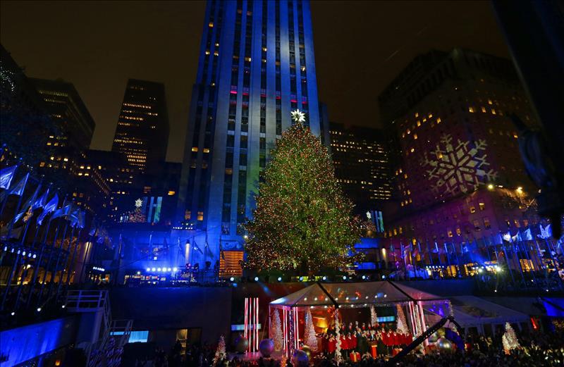 EcoInformativo's tweet photo. Nueva York vive las fiestas navideñas más calurosas de últimos veinte años https://t.co/7GPHPp3kZW https://t.co/Ue6Uz9U5mM