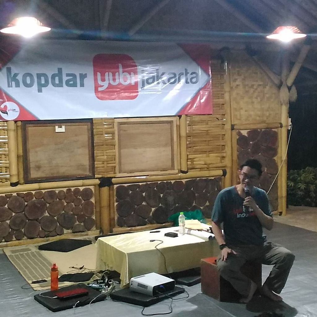 Sesi tanya jawab dengan kak @JayaYEA <a href="/yuBIJAKarta/">YukBisnis Jakarta</a> #KopdarMabitBersama ift.tt/1ZslPWN