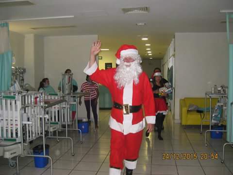 JoyyoMayu's tweet photo. Travesura de Navidad en el Pediátrico, muchas gracias a los que aportaron su corazón @GabyCoutino @isain https://t.co/aysZ37oprg