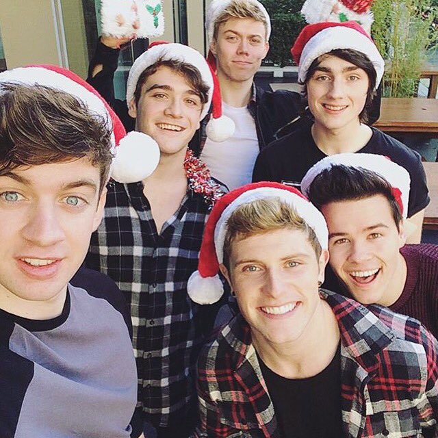 hometownoffic's tweet photo. Merry Christmas! 🎄🎄 https://t.co/lqhv9tb067