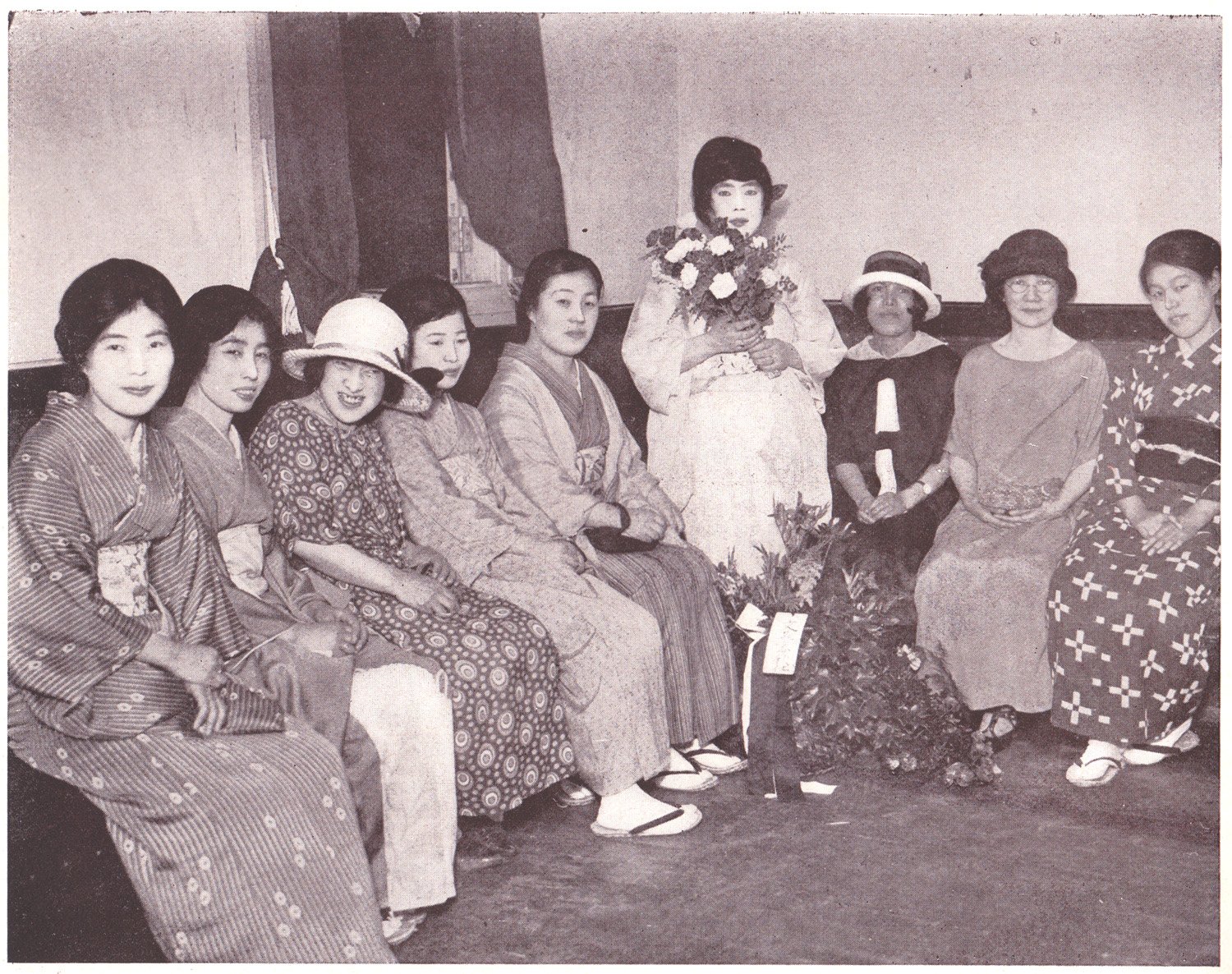 岡本かの子　浴身 71KZE+a5QDL._UF350,350_QL50_.jpg