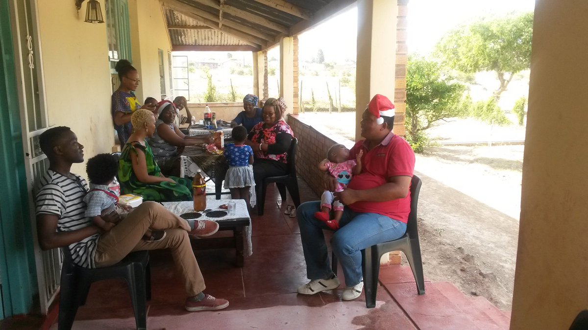 clairemawisa's tweet photo. christmas lunch on the stoep #family #edikeni #dambuza https://t.co/Kao7amRsFx