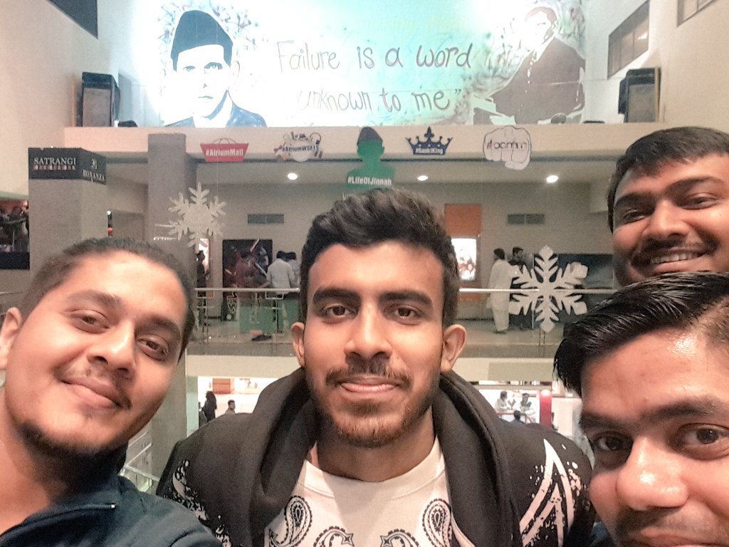CrazeeGentleman's tweet photo. #Selfie with #SankiKing at #AtriumMall with his #QuaideAzam #graffiti behind us #AtriumWSF15 #HappyBirthdayJinnah https://t.co/8tuCqKAhqP