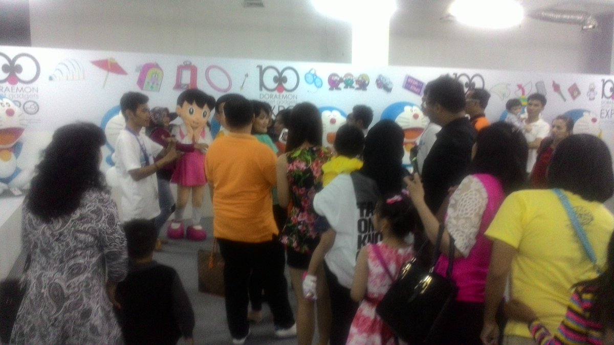 AI_Indonesia's tweet photo. Walk in adventure @DM Expo @GrandCitySBY ;) https://t.co/gRksjSQINi