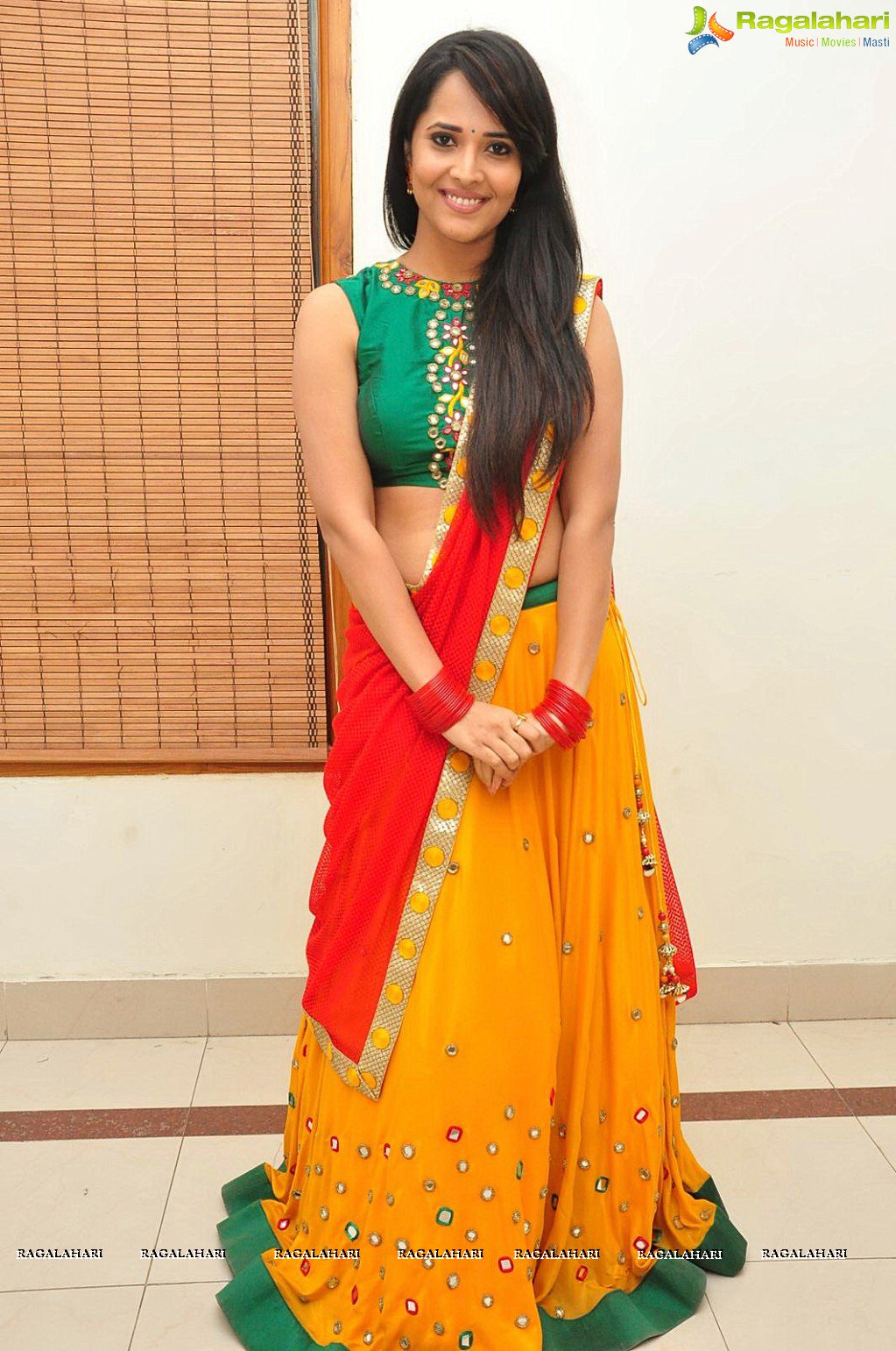 Image Anchor Anasuya Long Hair Photoshoot | iiQ8 Hot Telugu Aunty Actress