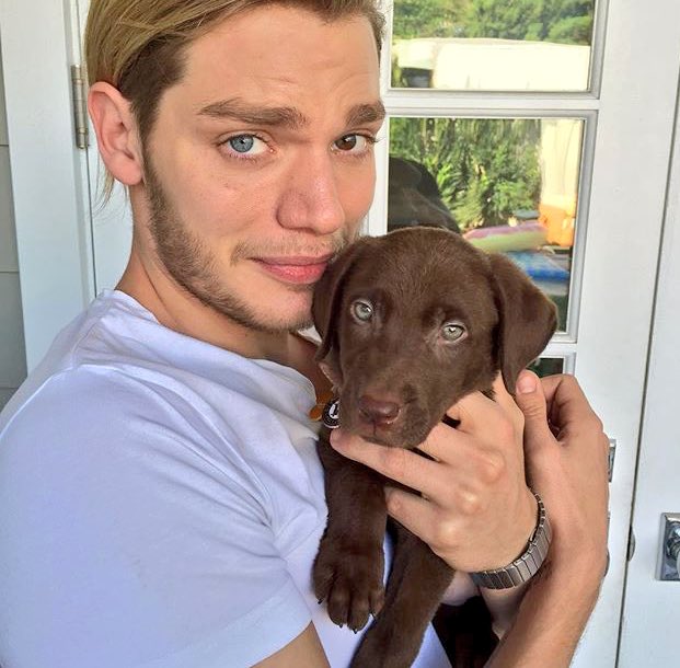 Ellery_Noble's tweet photo. Christian got a puppy for Christmas from @Harley_Elling. It's soooo cute!!! https://t.co/Tj0TJ1Seoe