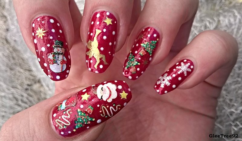 Awkwardnaillove's tweet photo. https://t.co/csSUlxMe5t
#MerryChristmas #Twitterfam #Christmasnails #notd #nailart #naturalnails #sparkly https://t.co/WYvHfAQmbC