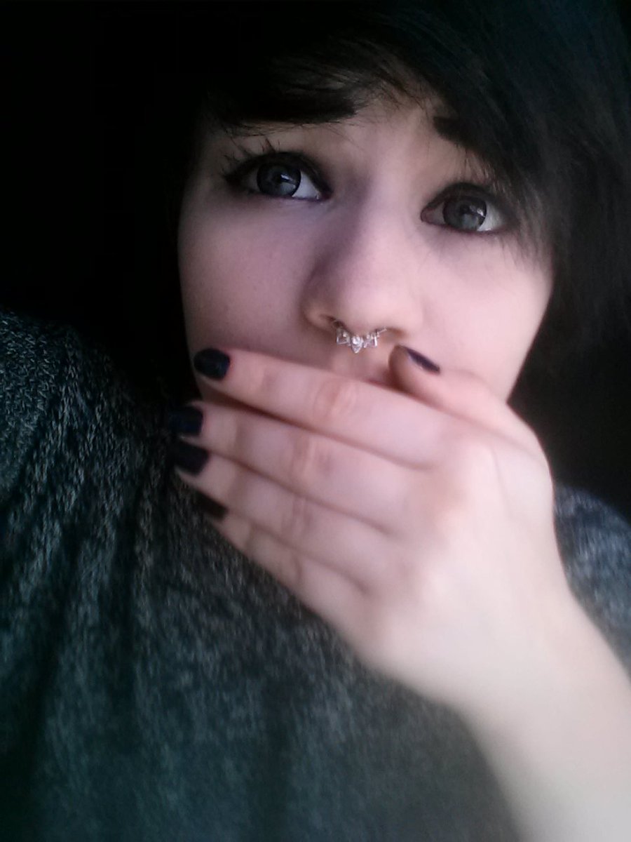 ROYALFAILURE's tweet photo. Merry fuckin' Christmas heres me blessing your timeline https://t.co/PTaUpnEQnY