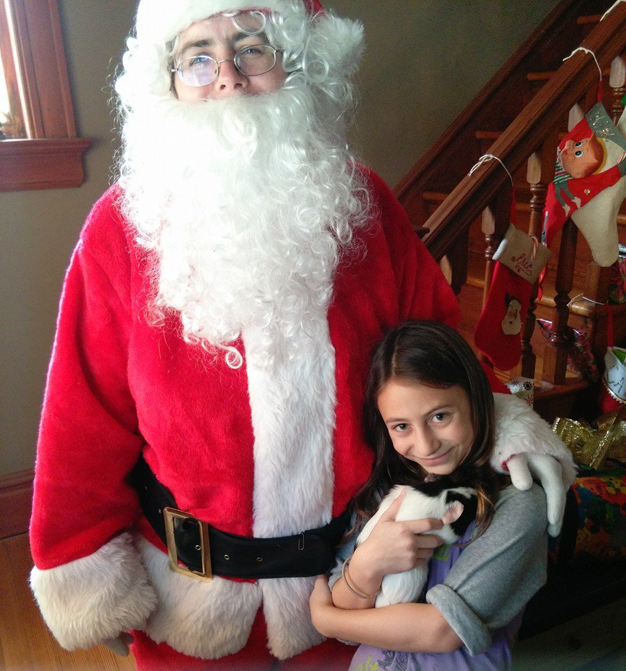 sthubertsanimal's tweet image. This Christmas, #TheZephyr is out and about with Santa and St. Hubert&apos;s staff, delivering pets to their new homes!