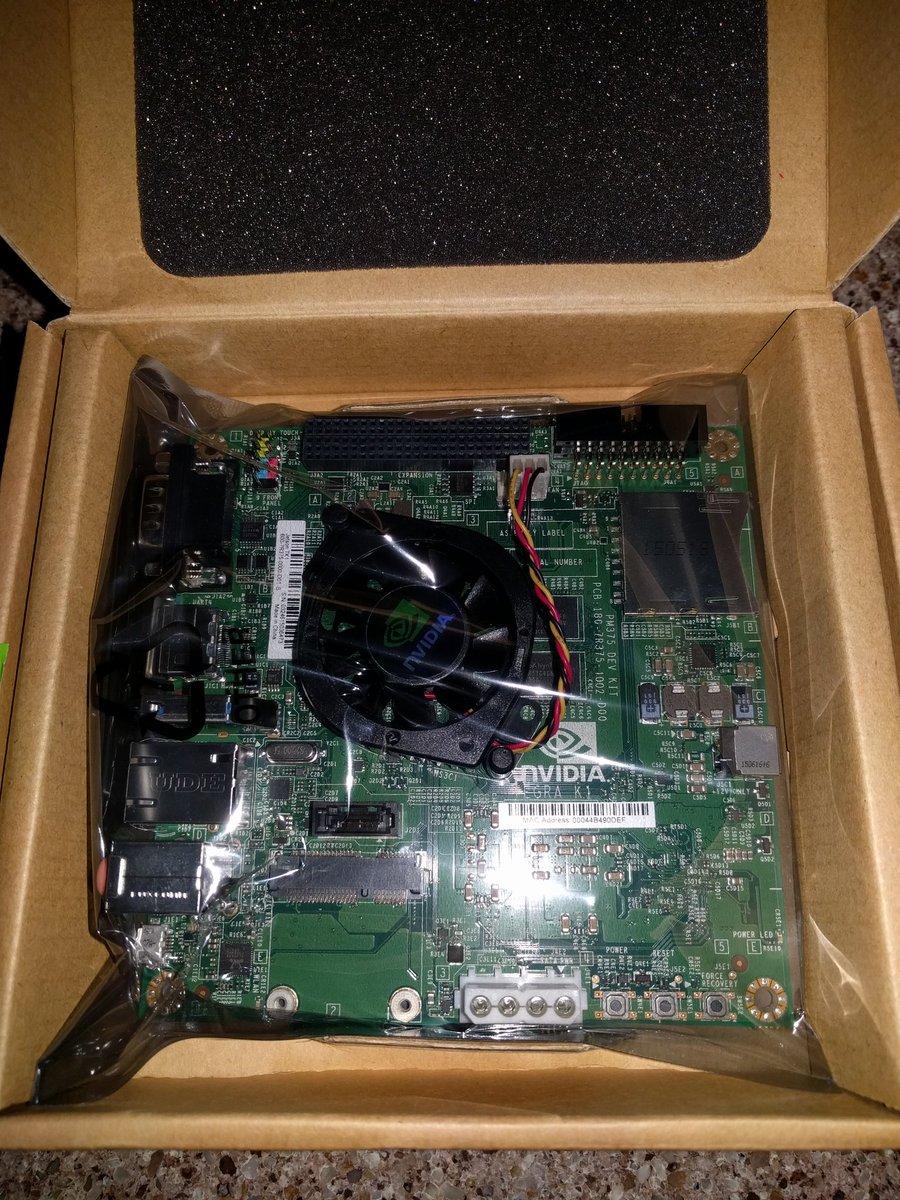 rashuno's tweet image. Merry Christmas to me. #Deeplearning #AI #GPU thanks baby @ObiOat