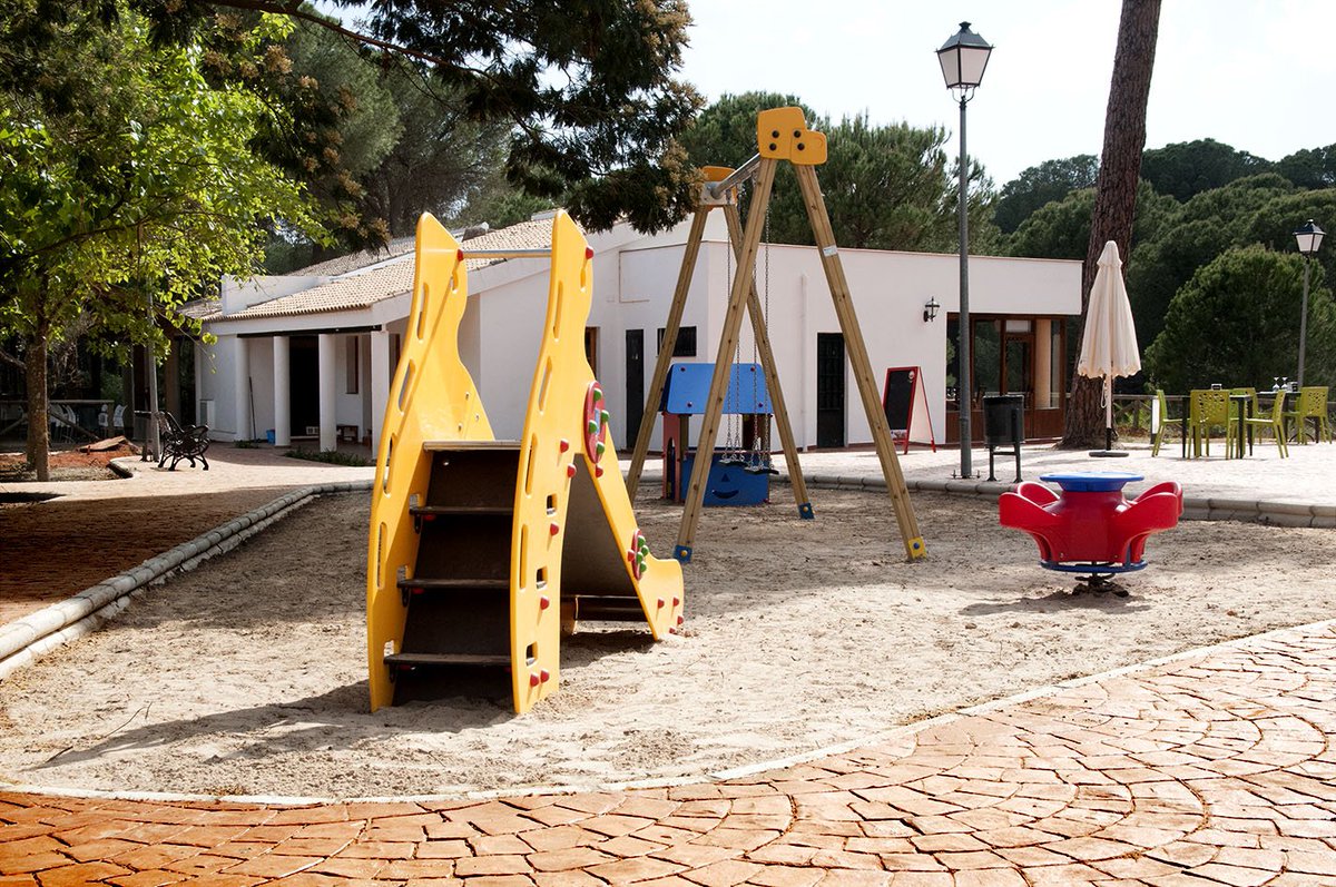 Excelente comida en un entorno único, Doñana. Reservas en 959 02 75 02 y 959 09 31 07.