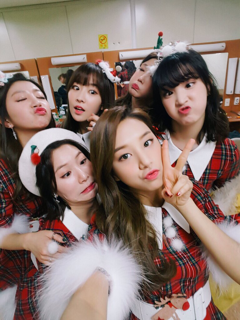 CXFX7v0UEAAlbdy.jpg:orig