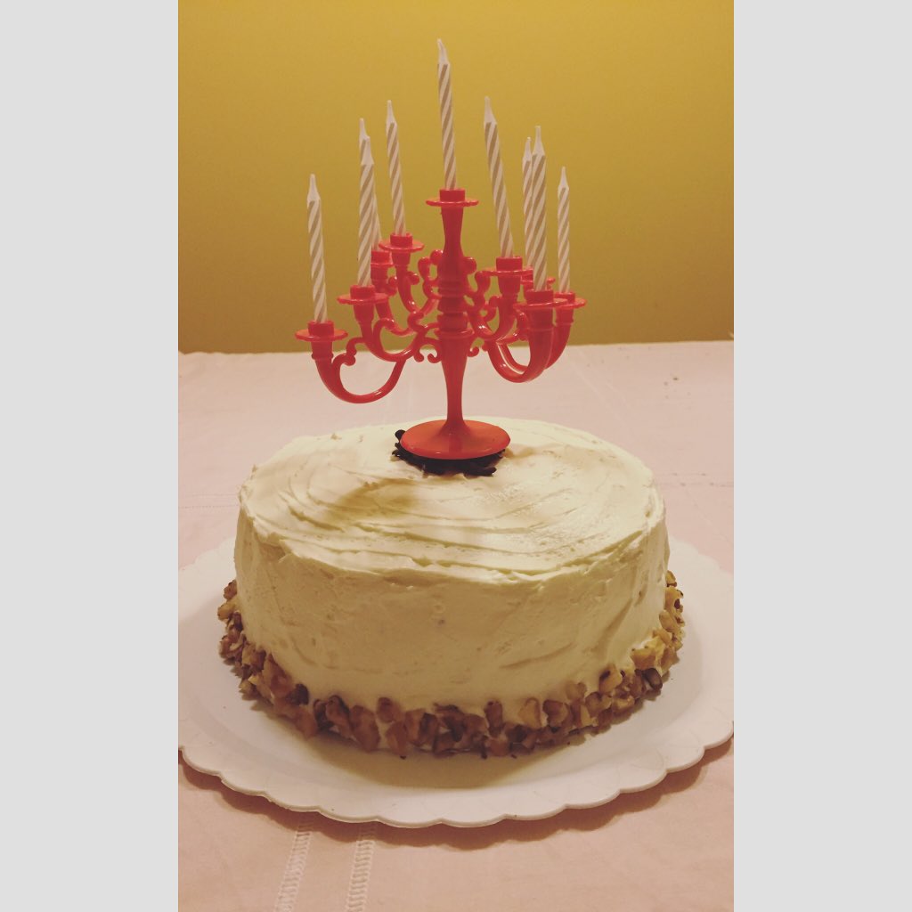 PBisous's tweet photo. Si a la tradicional Carrot cake le añades canela, cacao y nueces, el resultado es espectacular! #FelicesFiestas https://t.co/xiVvXHNZwp