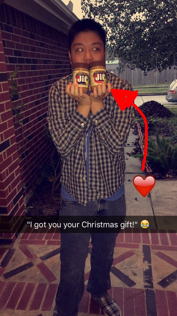 shamwheezyDUH's tweet photo. Still amused at how thoughtful this guy was/is. π #BestPresentYet https://t.co/5Q0GcsUci7