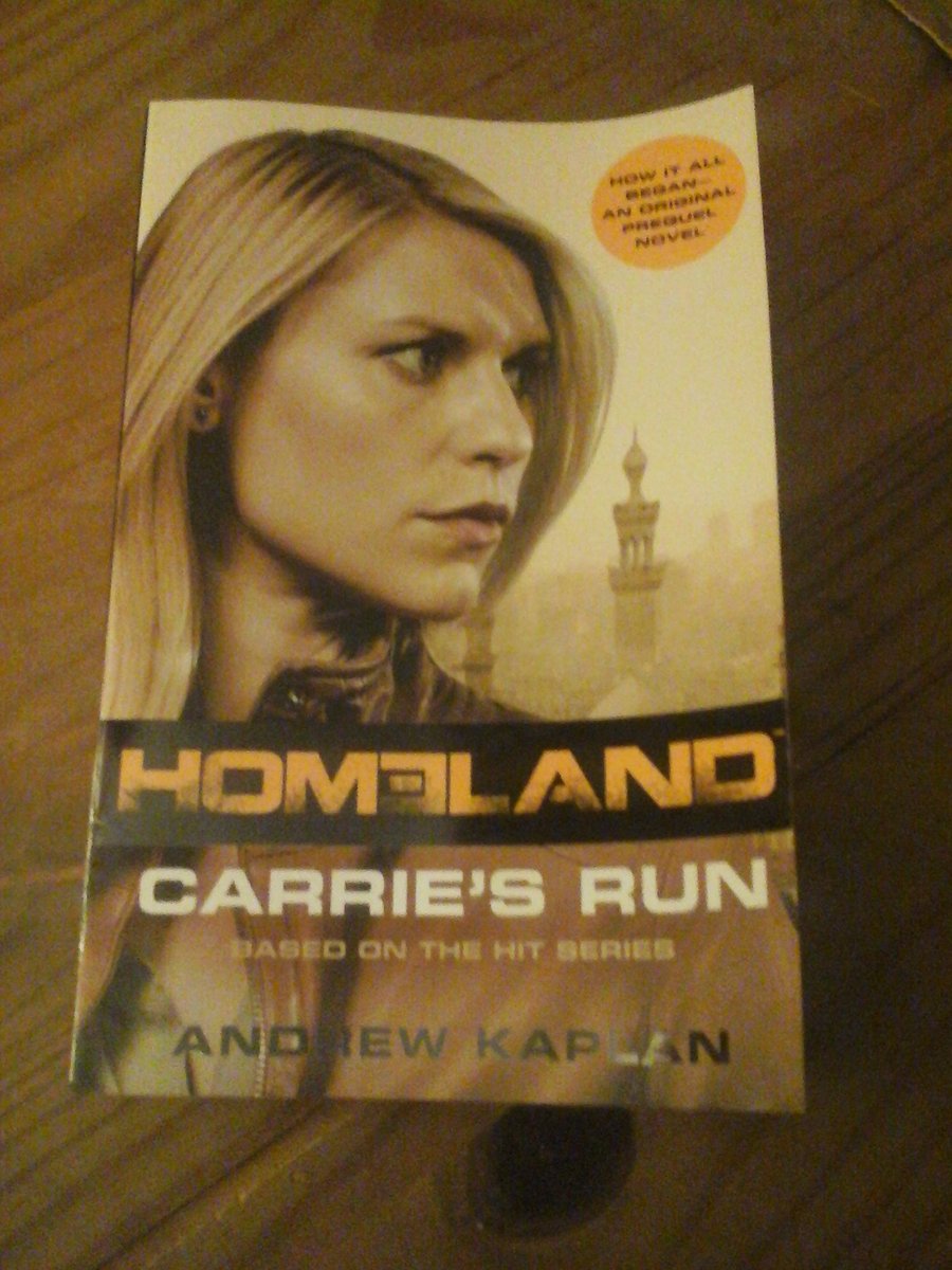 Caz7172's tweet photo. #Santa says  I've been good. Great present @SHO_Homeland  #love carrie https://t.co/MOn3ZbAWrj