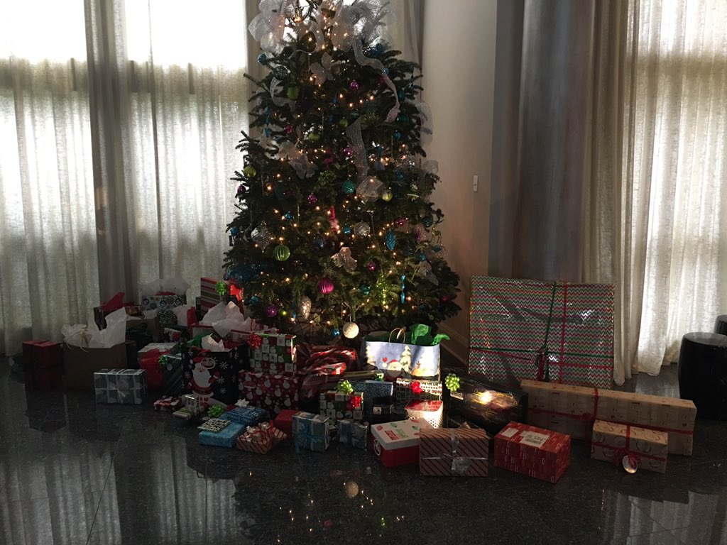 LilTunechi's tweet photo. Merry Xmas to all!  It's a true blessing https://t.co/7stV7EVDmR