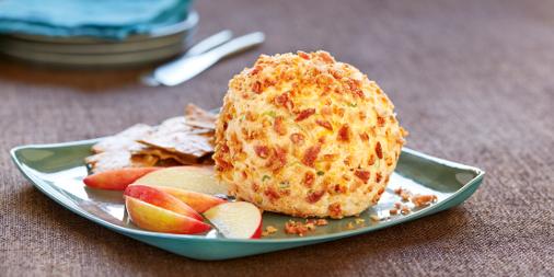WisconsinCheese's tweet photo. Last-min #holiday appetizer: Bacon & Cheddar Cheese Ball. #12DaysofCheeseBalls. https://t.co/YmwLsQ362N https://t.co/5IJtPYEQZu