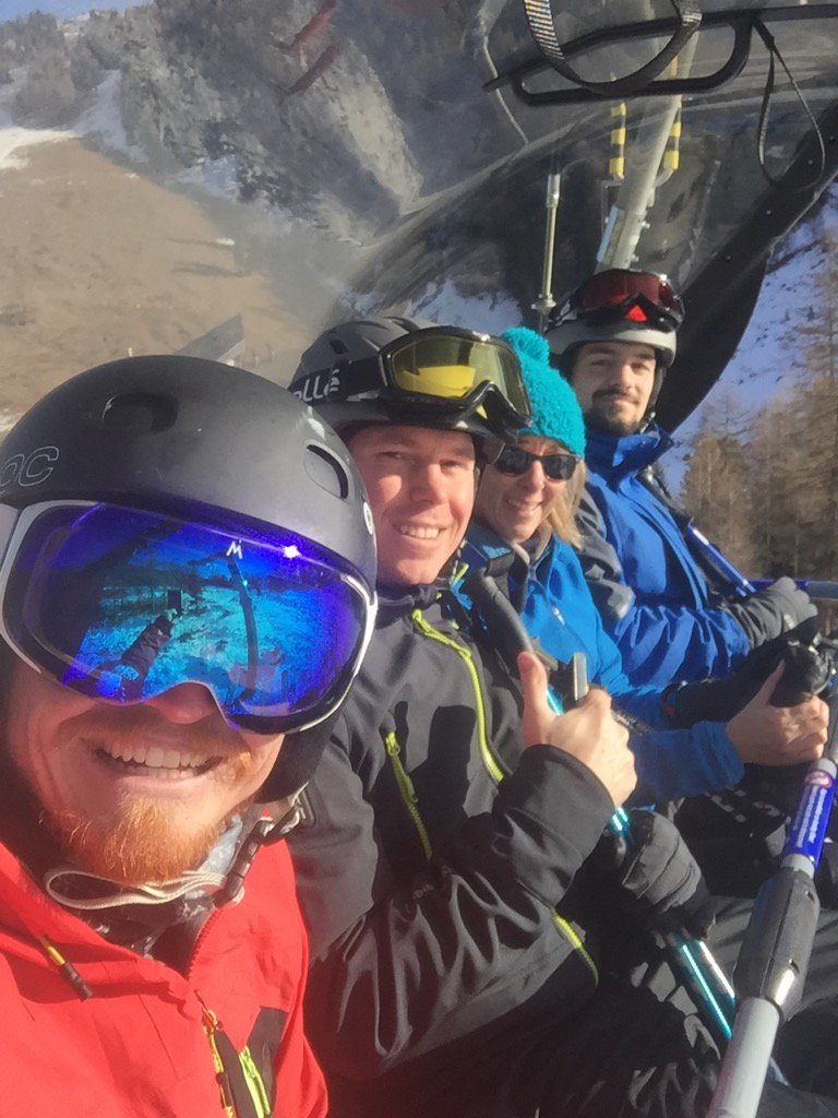 Willtucker11's tweet photo. Merry Xmas from myself and my clients here in Nendaz! Hope you had as nice a day as we did! @summitworldwide evolve! https://t.co/fJP9pUbGKo