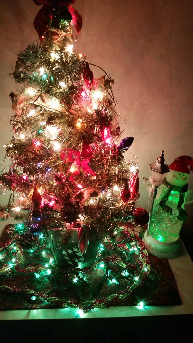 Fuckbrandon87's tweet photo. MERRY CHRISTMAS!!! 2015 WAS THE BEST YEAR IN A LONG TIME FOR ME https://t.co/rSmg27Zlpn