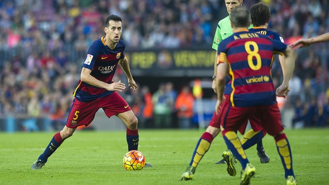FCBarcelona's tweet photo. Just how good is Sergio Busquets? See for yourself: https://t.co/3vU9S9U6m4 https://t.co/pRH9qPpnAA