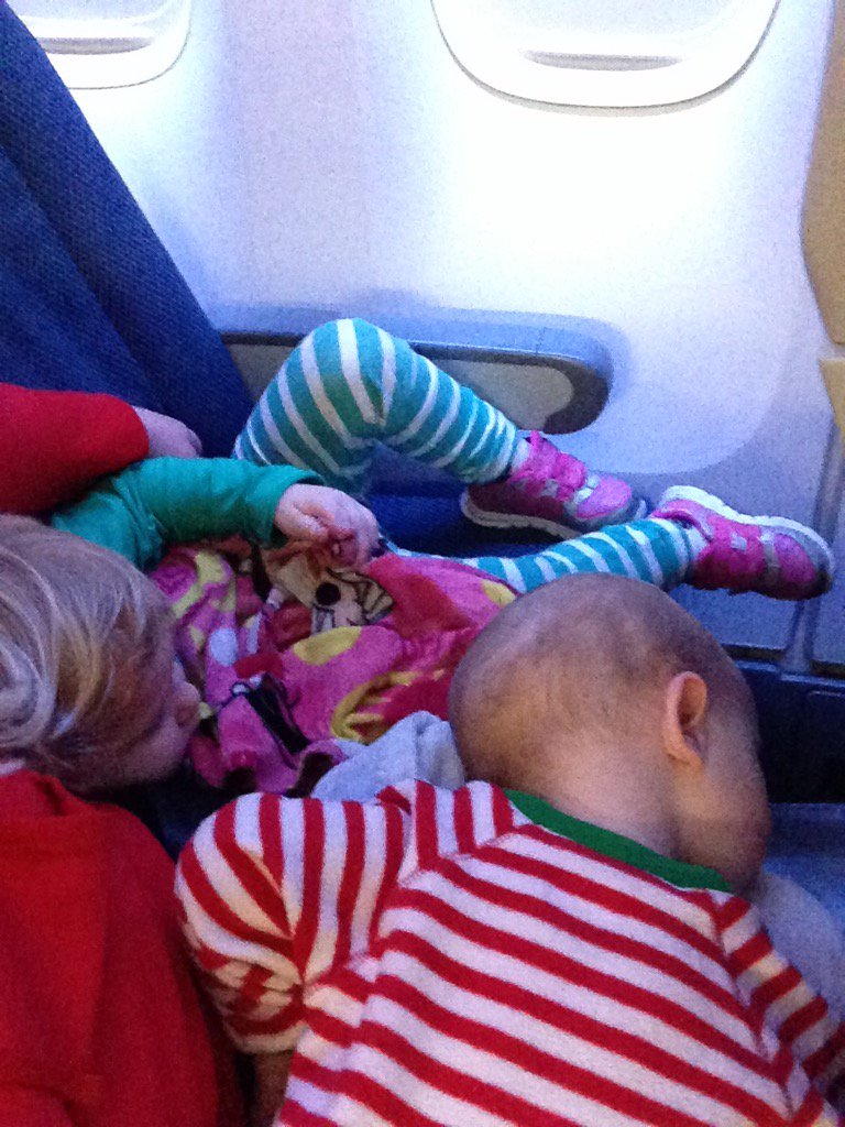 kyndramoore's tweet photo. Boarded 4 flight 2 London. Kids have done great. Babies finally gave up. #thx4praying #zimbound #gotime #MerryCmas https://t.co/Nzi6vAqylm