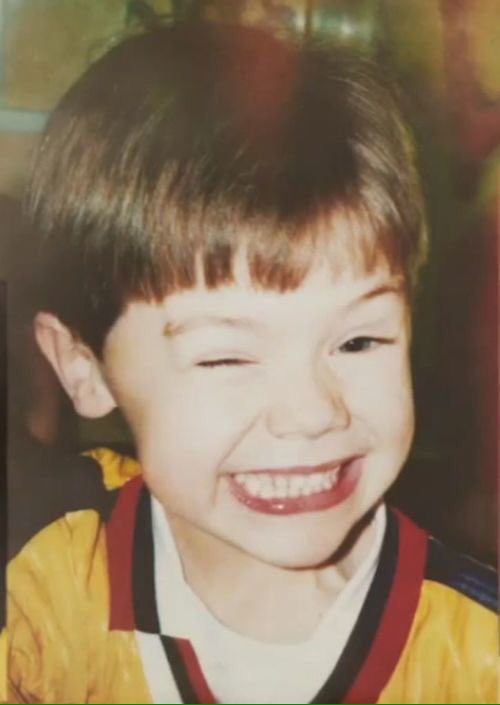 itsvisak's tweet photo. Little me. https://t.co/XNanZmEFoi