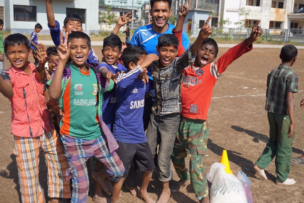 130kg of kit shared w/ children in Bangladesh- Want to get involved&amp;create these smiles?😃 #KitAndBookShareProject