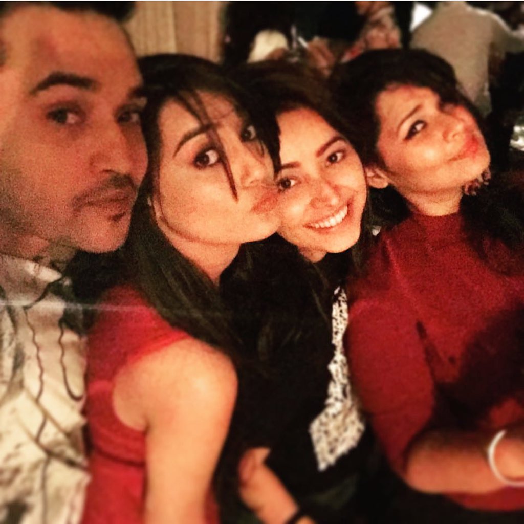 Embedded image permalink