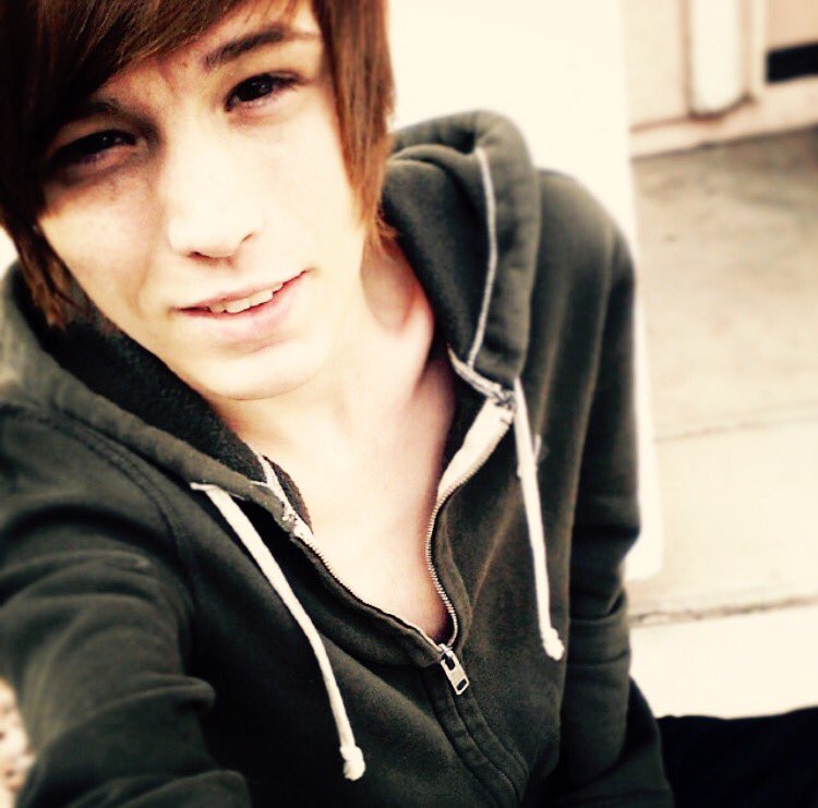 MERRY CHRISTMAS! I hope everyone has a nice day c: RT this and I'll follow you <3 #christmas #follow4follow