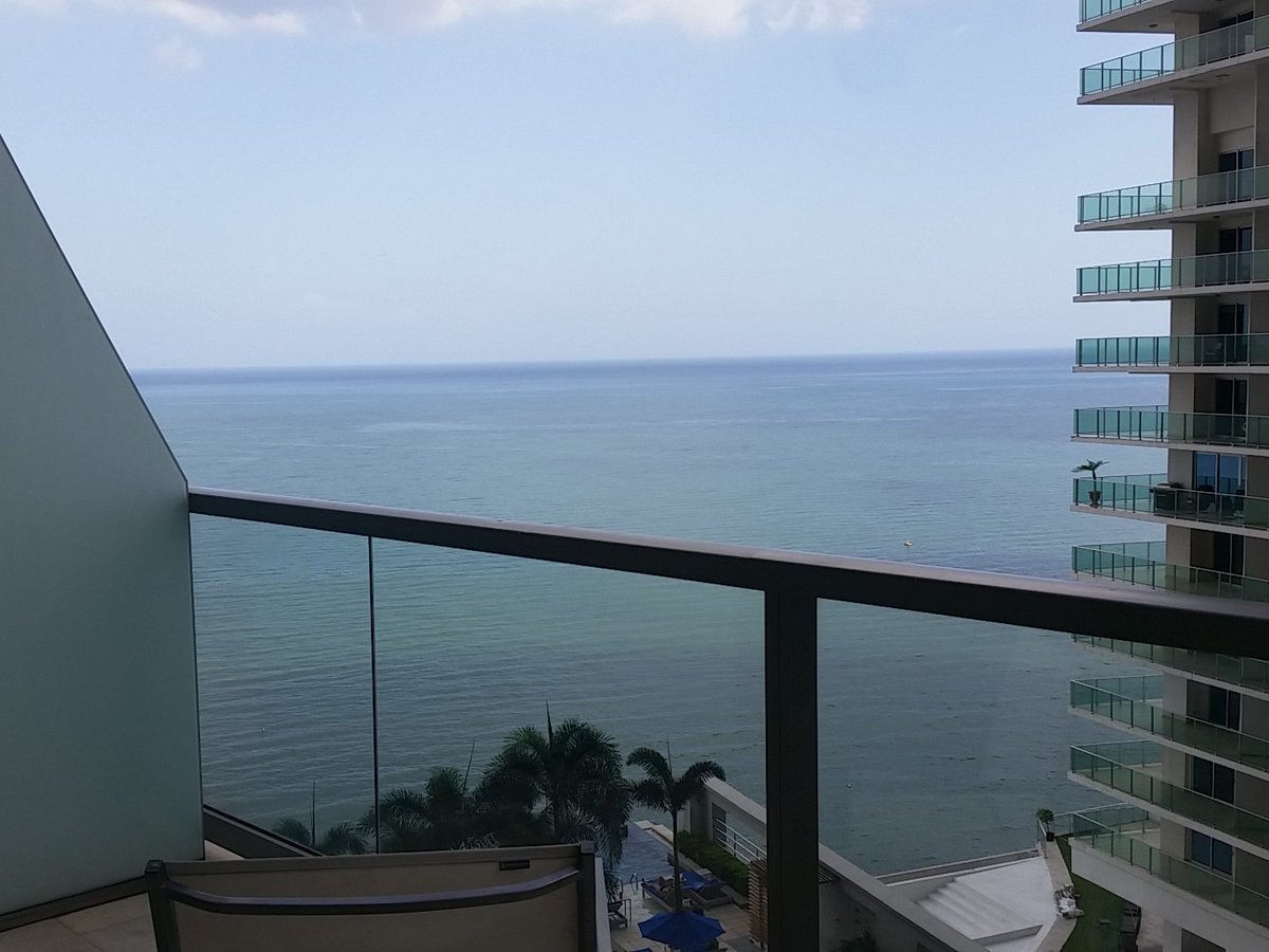 t_hallagin's tweet photo. Awesome view from @realDonaldTrump hotel in Panama. https://t.co/rJFM3ObLHb
