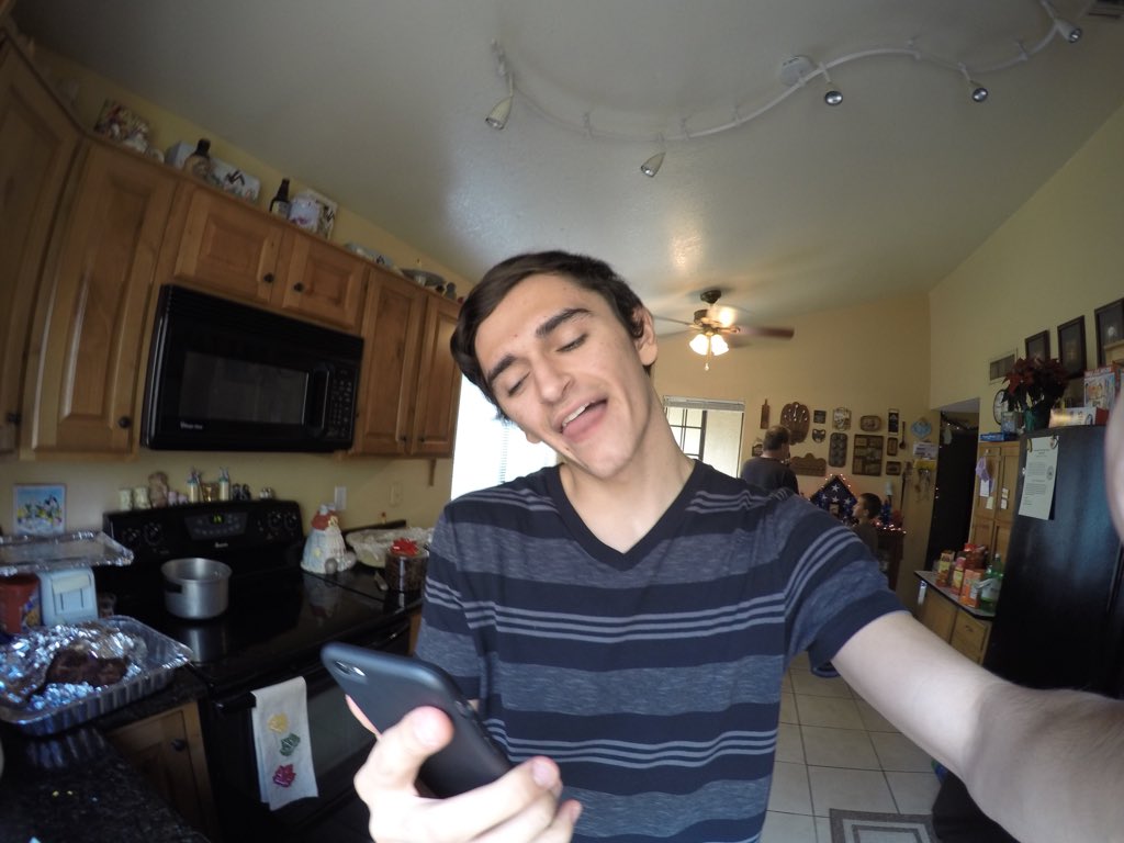 Manzy54321Tyler's tweet photo. #goproselfies #hot yeah I know we all like the second picture https://t.co/lj7ORRCSb4