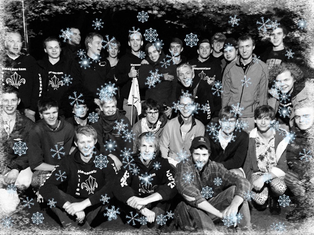 Hessenstam's tweet photo. De Hessenstam wenst u prettige kerstdagen en alvast een gelukkig nieuwjaar.#christmas https://t.co/VUiCO1xDzk