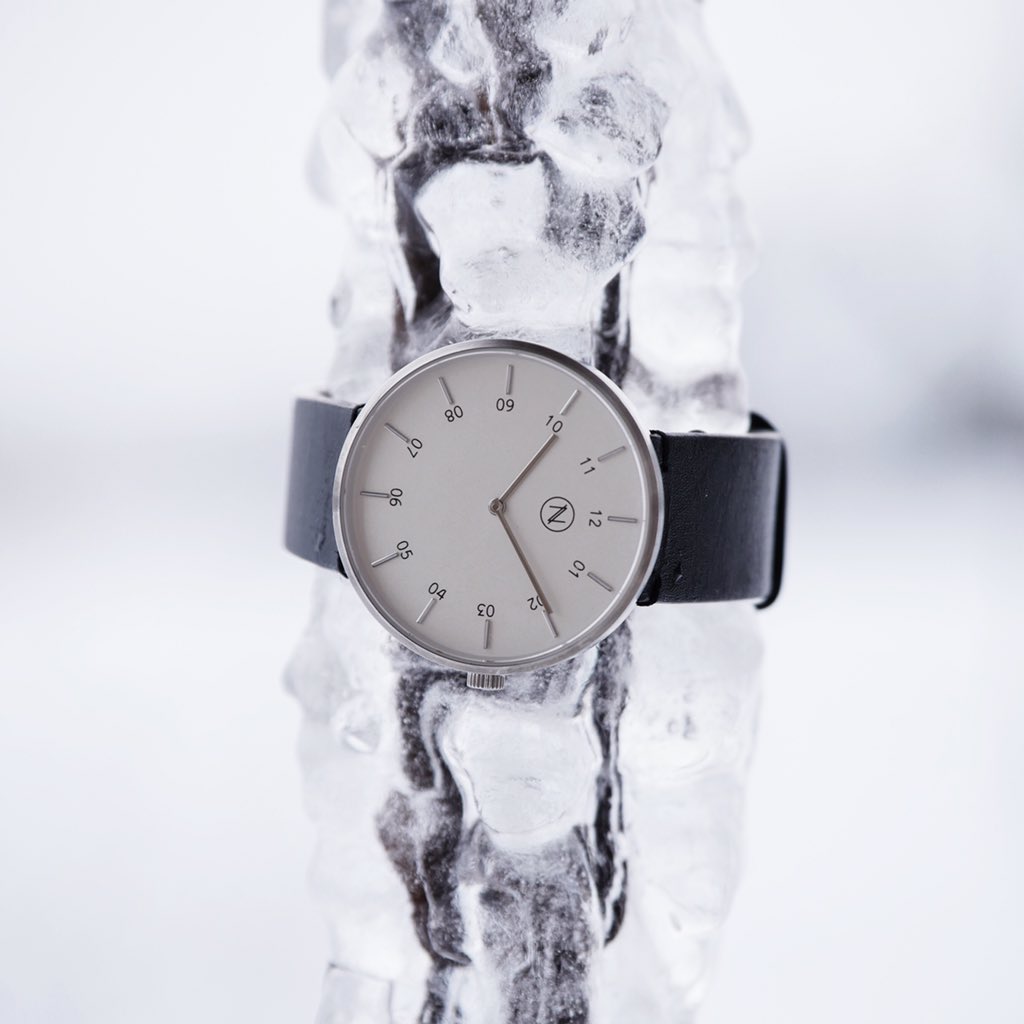 novowatch's tweet photo. A minimalistic timepiece is always the perfect addition! @Shopify @ShopifyPicks #shopifypicks https://t.co/SMz2Yj6Bxn