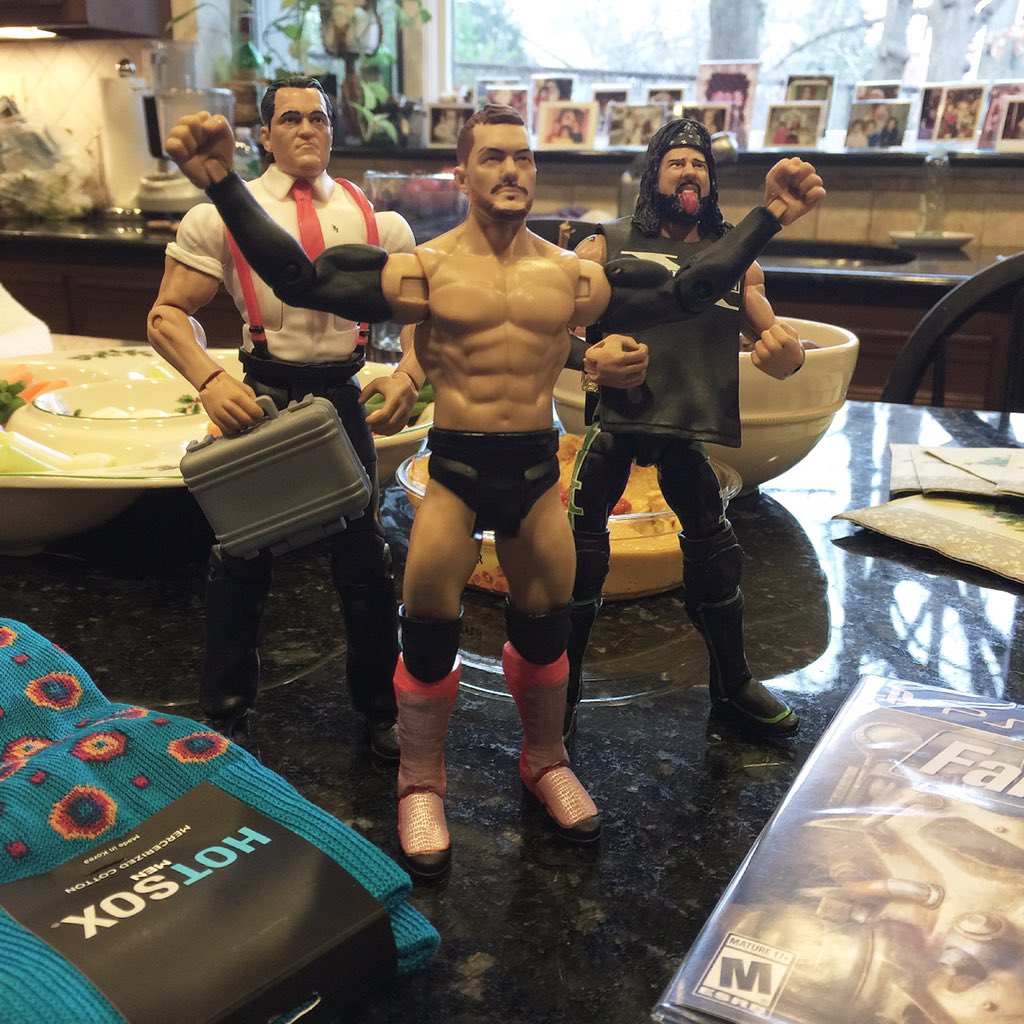 notsam's tweet photo. Toys for XMas. Always. 🤘🏻🤘🏻🤘🏻 https://t.co/MVX7i5bT3P