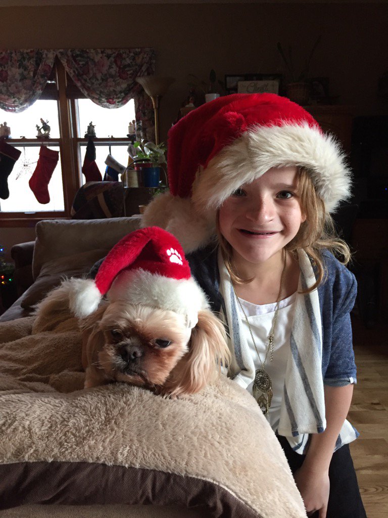 m_hassi's tweet image. Christmas Buddies...