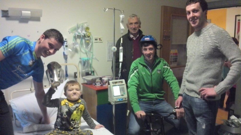GearoidHegarty's tweet photo. Privilege to visit the children's ward in Limerick today. Hopefully a small step in the kids recovery #perspective https://t.co/4S7hJVuaUB