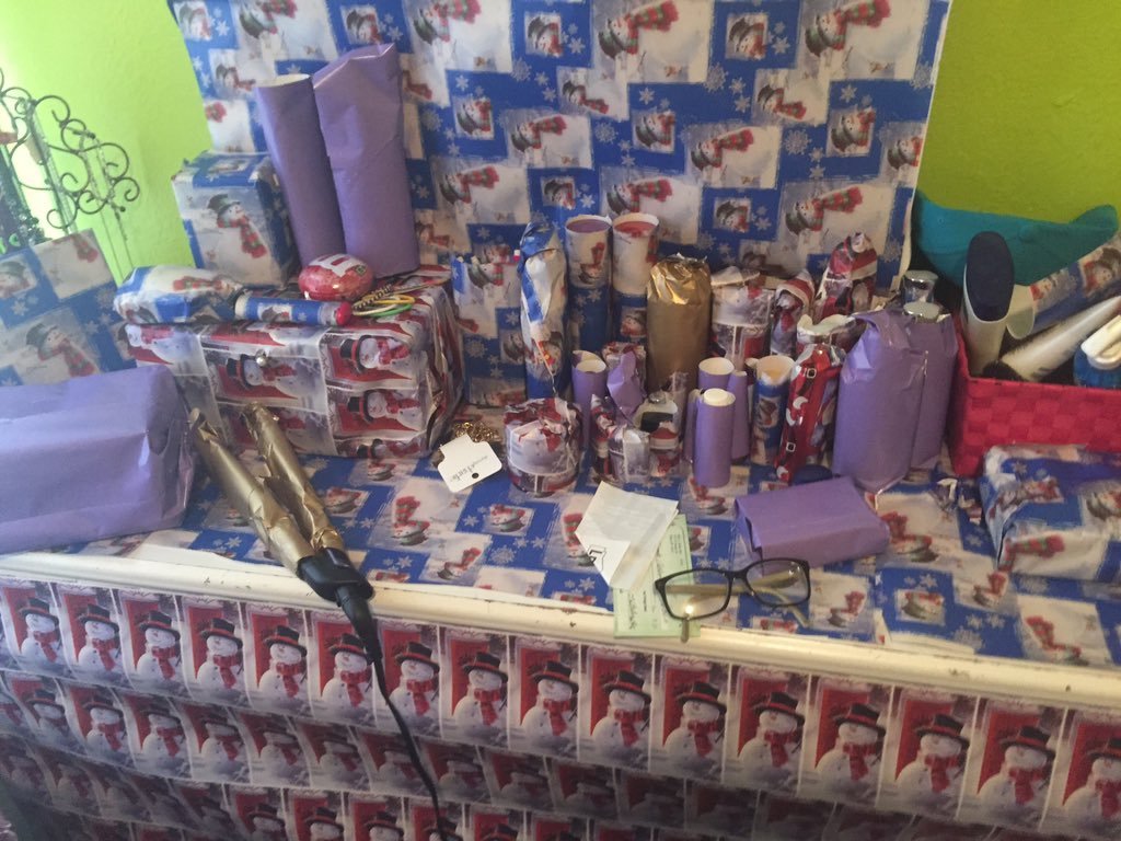 TaylorAlbain1's tweet photo. I wrapped everything is Brookes room. Merry Christmas!!!!! https://t.co/S4iwh7Yf0B