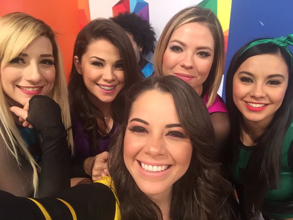 DoraliQuintero's tweet photo. Ser Fans De Estas Hermossas Es Genial La Amamos Feliz Navidad
@JazminconJ 
@_JesseMtz @ArelyTellez @lizeelizondo https://t.co/BxvJWTu4UO