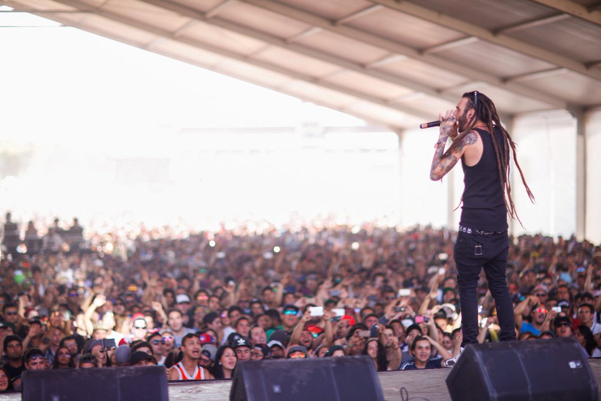 tuiterfrontera's tweet photo. Liricas de @Fyahbwoy en el gran #Frontera2015 ¿Estuviste ahí? https://t.co/tmE9QTu8af