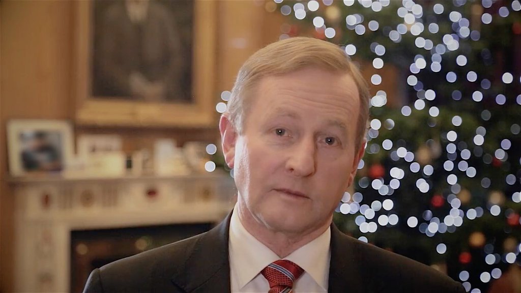PrayForPatrick's tweet photo. genuinely think enda kenny has the photo of the time he met @hulkhogan framed on his mantelpiece https://t.co/snJ3LUQErR