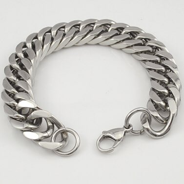 Sets out <a href="/_Ahgony/">Ahgony</a> gifts for when he gets back from being on patrol*