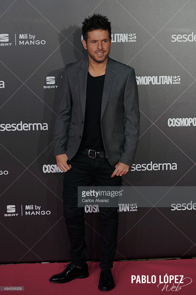 PabloLopezWeb's tweet photo. Fotos de la gala #Cosmopolitan de @PabloLopezMusic 
(#THOSFansPablo) https://t.co/n7KzkeOvqj