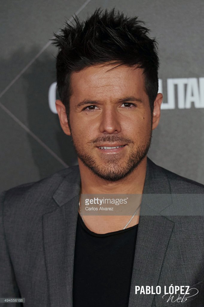 PabloLopezWeb's tweet photo. Fotos de la gala #Cosmopolitan de @PabloLopezMusic 
(#THOSFansPablo) https://t.co/n7KzkeOvqj