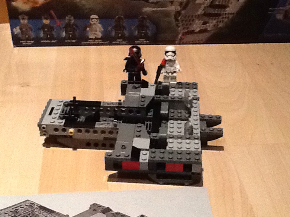 #Hobby #Lego #StarWars: #KyloRen & #FirstOrderOfficer while inspecting the #CommandShuttle #ConstructionSite... :-)