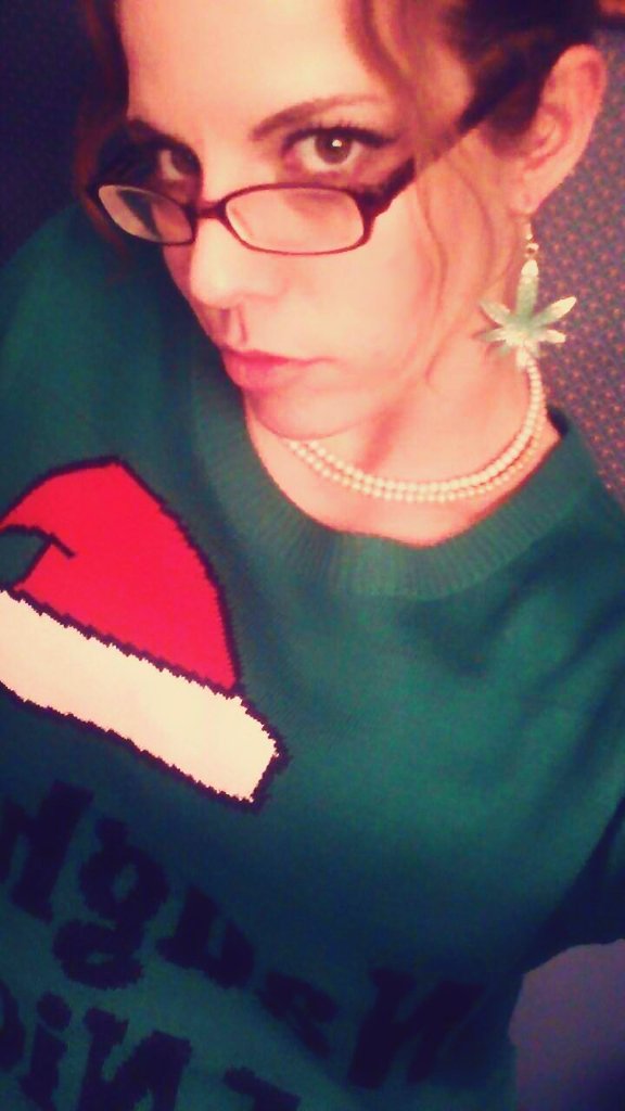 BridgesCourtney's tweet photo. #courtneybridges #christmas2015 https://t.co/Gf5VltSlnb