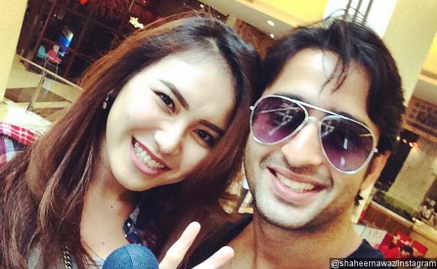 handayangpaske1's tweet photo. I LOVE AYSHA....
Berbahagia lah dgn cra klian...
Ttp support klian..
#supportAyting
#supportShaheersheikh https://t.co/E1UPzA5psD