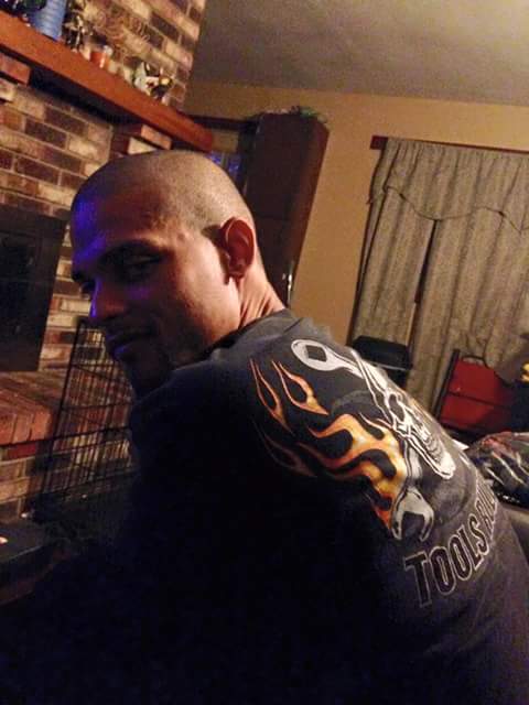 PaulThroneXXX's tweet photo. Merry Christmas to all https://t.co/vVzishxg7P