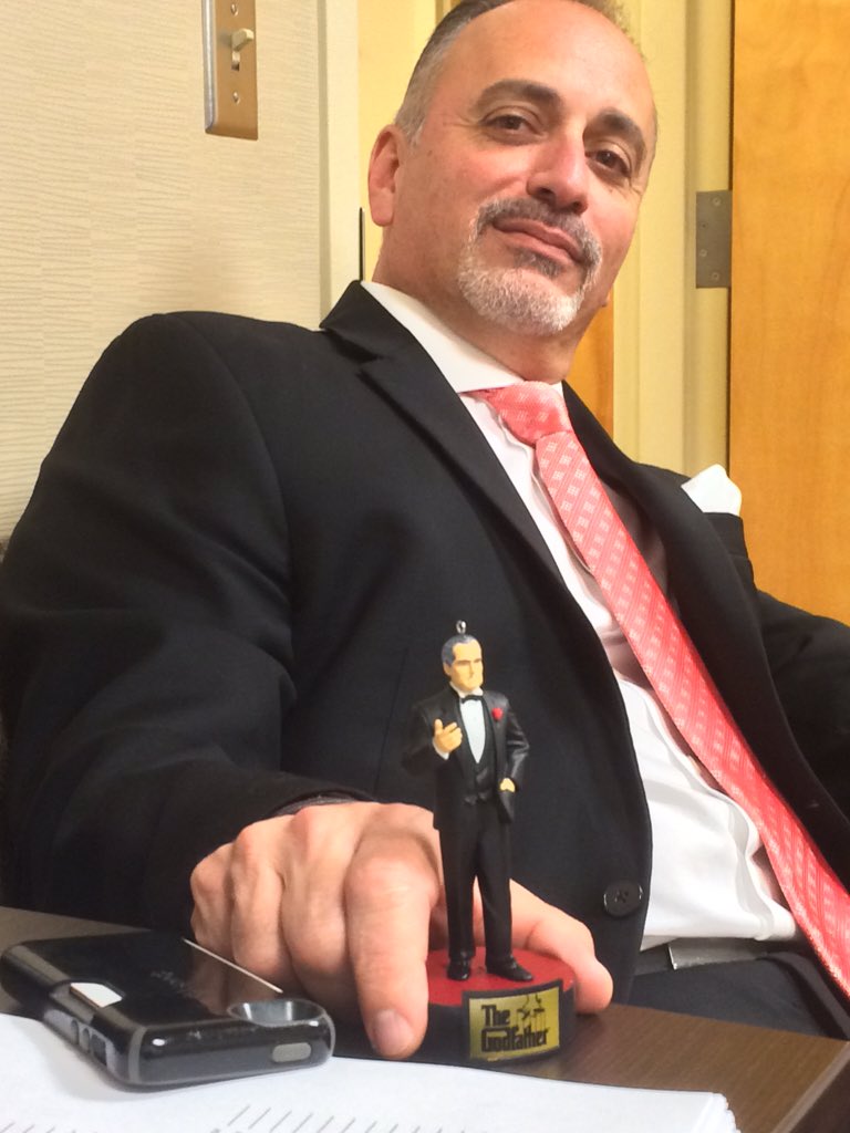 hardrockmarioc's tweet photo. Merry Xmas "Boss" @HardRockVince @HardrockDennis @casinomanjay #TheGodfather #TheKnife #MakeEmAnOffer #GencoOil https://t.co/foZhu2e5Pv