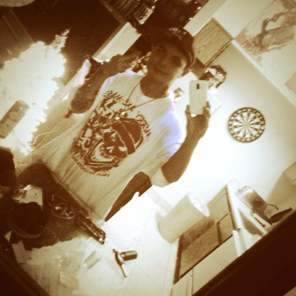 Butane_17 tweet picture