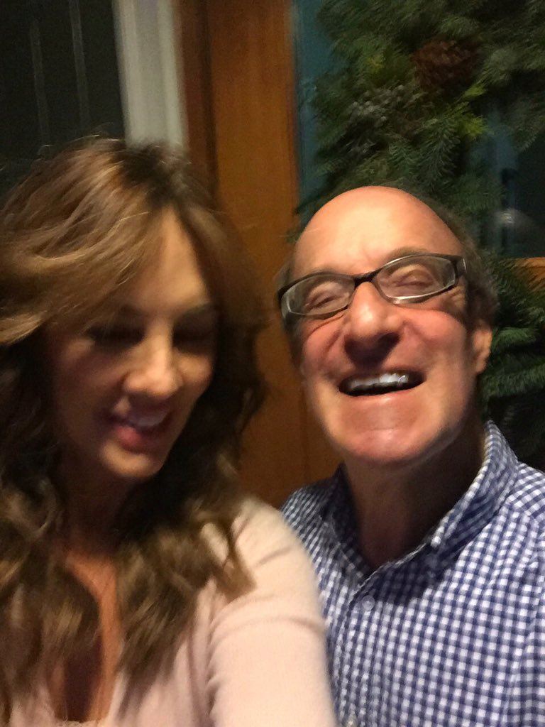 HurstLevine's tweet photo. #christmascheer #lovemyhubby #lovinglife ##familychristmas https://t.co/vVPf4Wtzi7